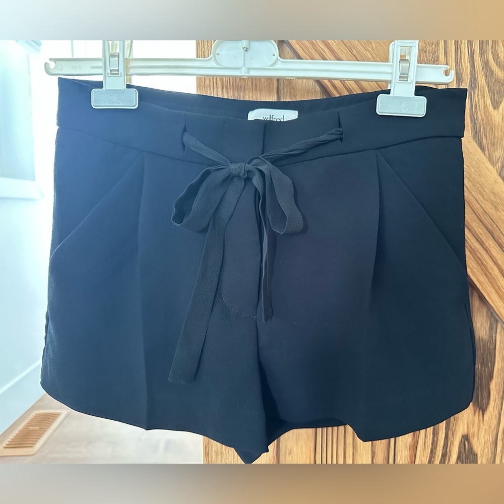 Brand-new Wilfred Elegant Black High Waist Shorts